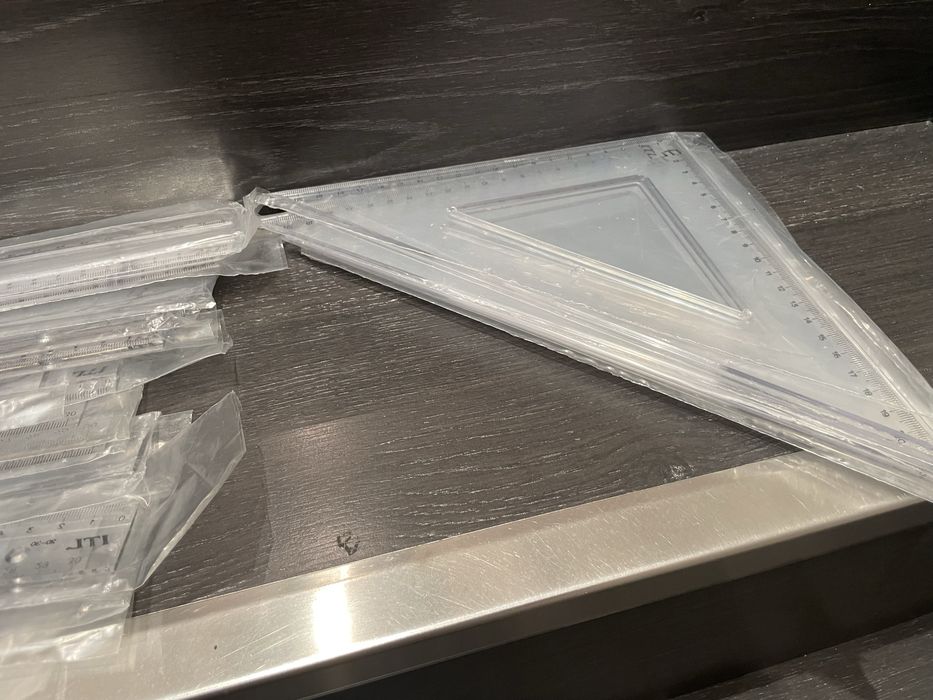 Material escolar 10 reguas de 30cm + 10 reguas 40cm + 8 esquadros + 4 cadernos Portugues e matematica tudo Novo