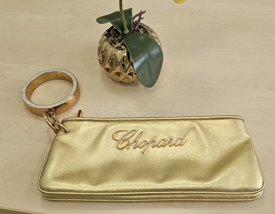 Клатч золотий Chopard