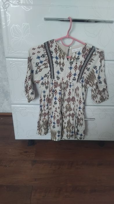 Продам дитячу сукню-вишиванку Zara