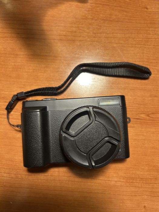 Camera digital flip screen