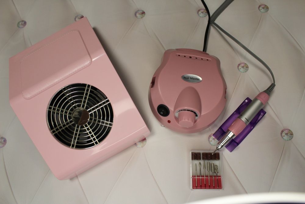 Акция ‼️Набор для маникюра вытяжка 40w и фрезер ZS 601 65w 45000 об.