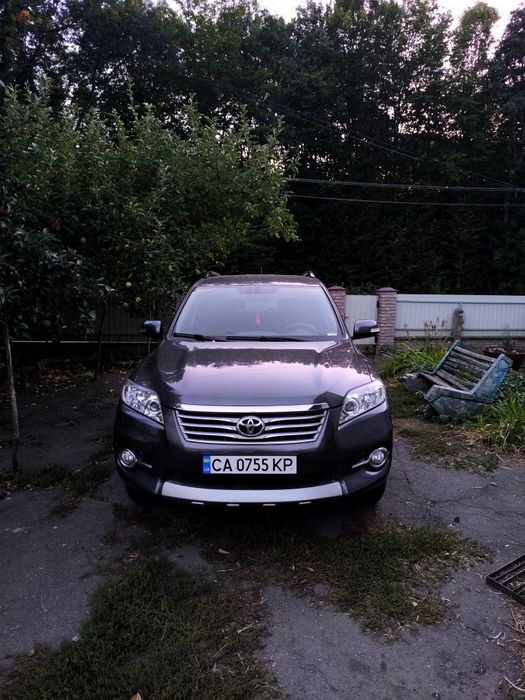 Продам TOYOTA Rav4