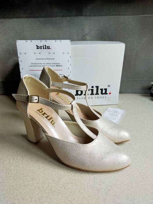 Czółenka,buty ślubne Brilu brokatowe złote 39 jak nowe