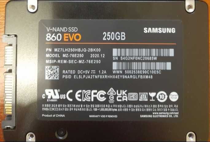 Samsung SSD 860 EVO 250Gb; Hitachi / Samsung HDD 3.5" SATA 500Gb