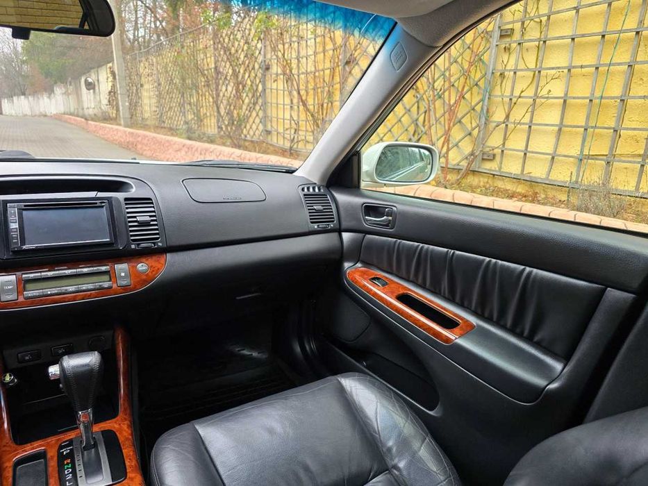 Продам  Toyota Camry 2003. Можна в розстрочку, під викуп.