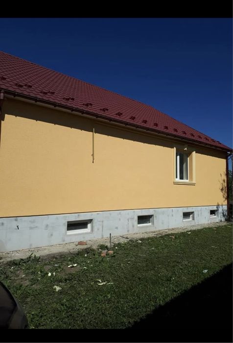 Продам гарний будинок з ремонтом і меблями в місті Сокиряни