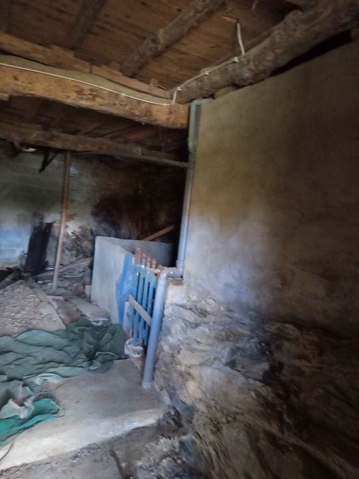 Casa em mós Moncorvo