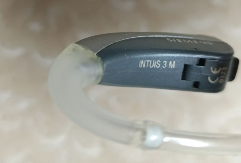 Слуховой аппарат заушный Siemens Signia intuis 3M