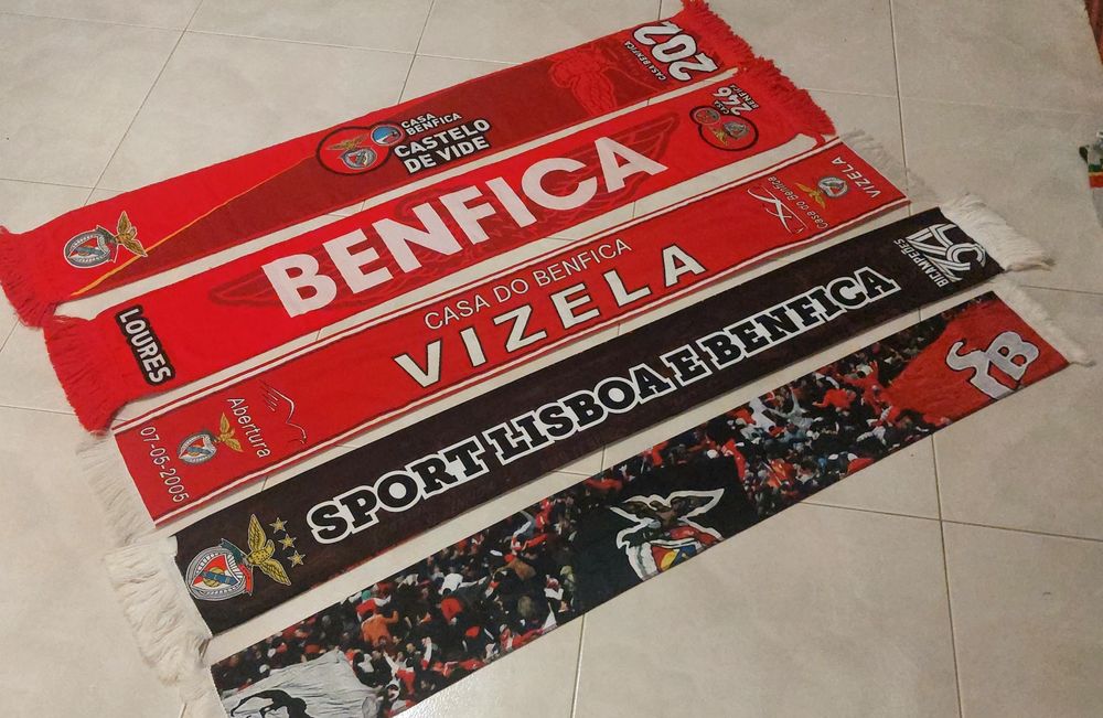 5 bufandas. Echarpes do Benfica