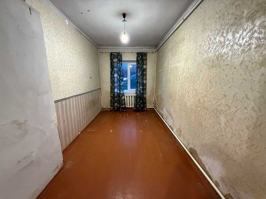 Продам будинок в районі школи Малодолинське