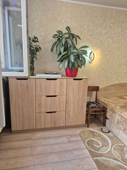 1 кімнатная, Шкільна