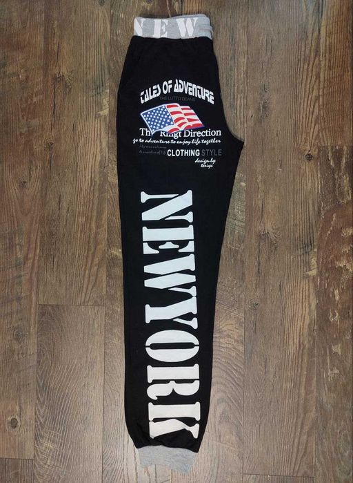 Спортивные штаны с крутыми принтами. Размер M-L