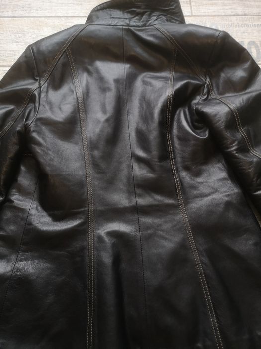 Жіноча дублянка з якісної натуральної шкіри. Розмір М. Стан ідеал.