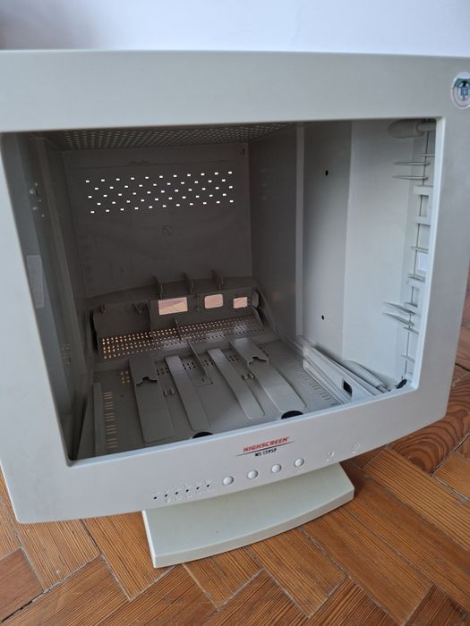 Monitor - cama para gato