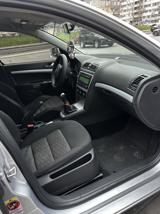 Skoda Octavia A5 1.6 газ/бенз