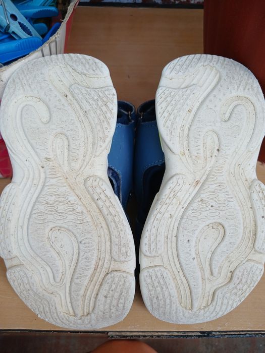 Дитячі босоніжки 24 розмір