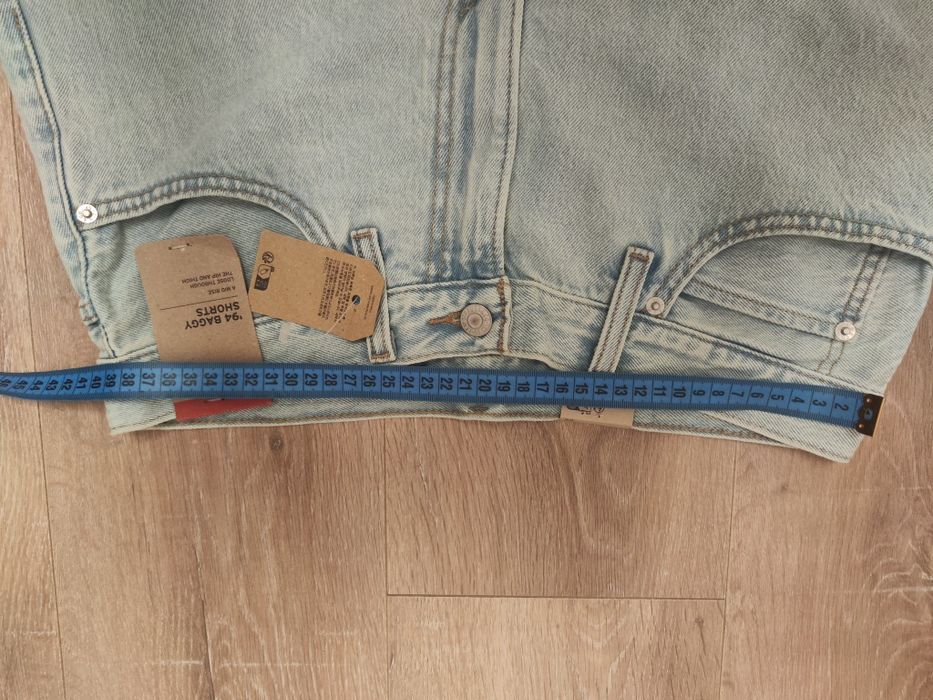 Шорти levis 29 р.