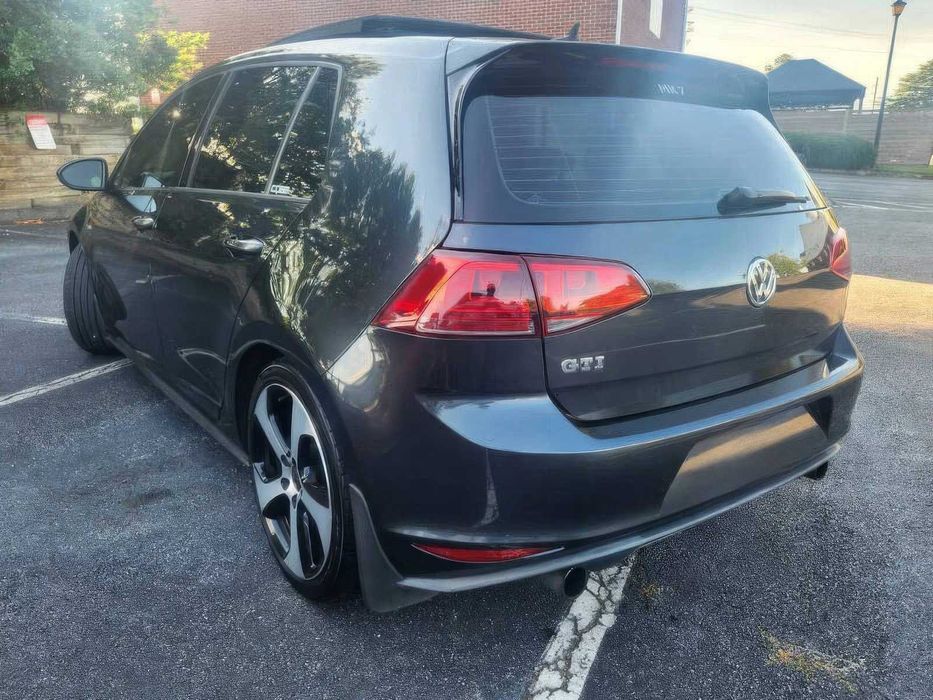 Volkswagen Golf GTI SE      2015