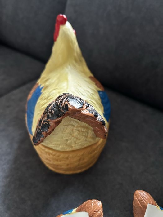 Ozdobna kura + 4 kurki pojemniki na jajka