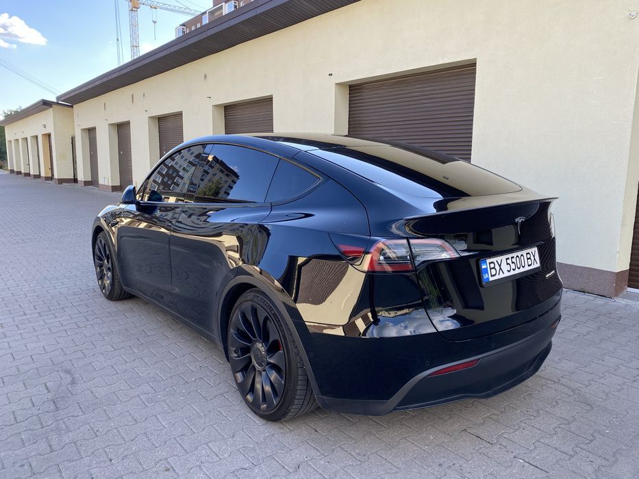 Продається /обмін на Нерухомість Tesla Y 2022 Perfomance