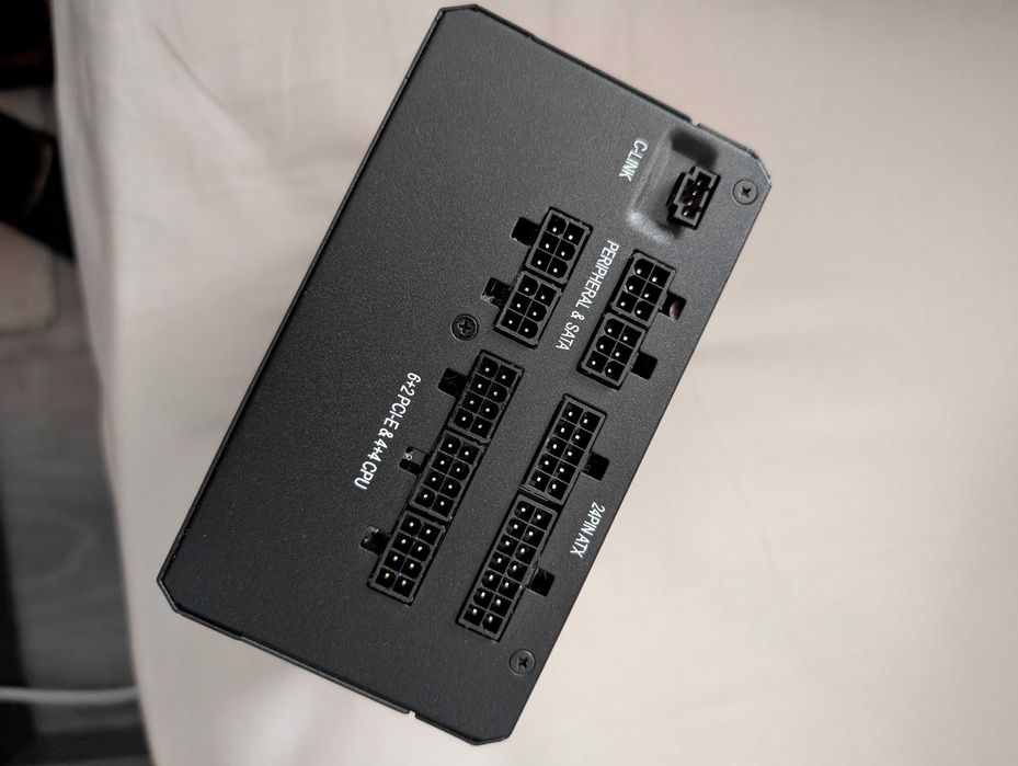 Fonte de alimentação Corsair RM 650