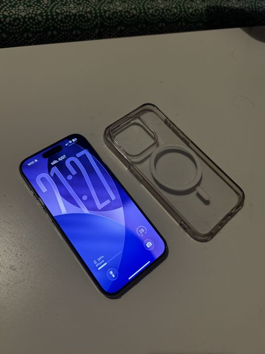 IPhone 15 pro branco