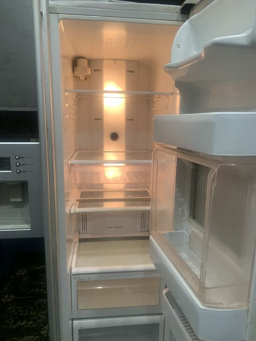 Продам  холодильник Самсунг двухдверный