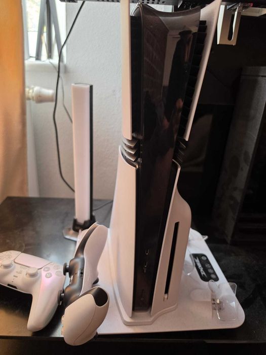 PlayStation 5 Pro z napędem 2TB + 4 TB