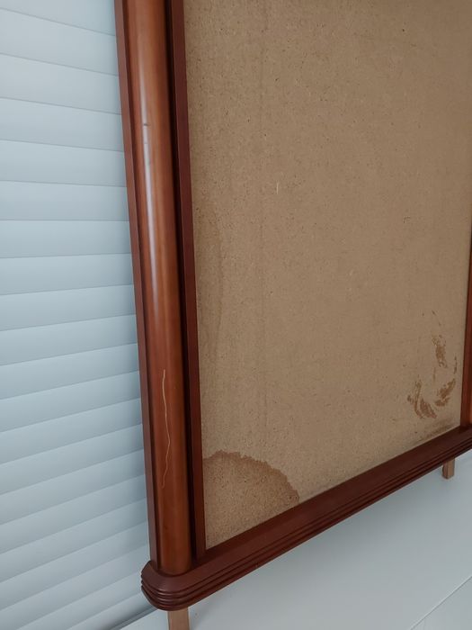 Base de espelho em cerejeira