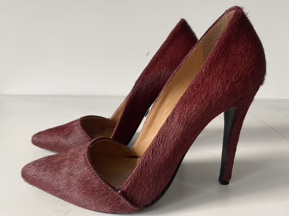 Czółenka Kazar, 37