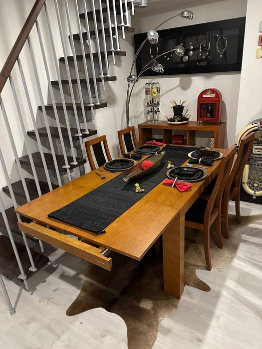 Conjunto Mesa e cadeiras de sala de jantar