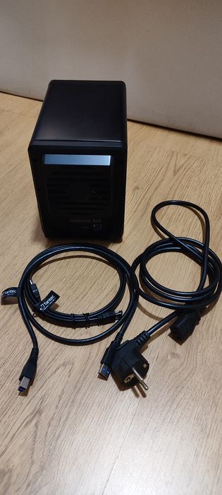 NAS Fantec QB-35US3-6G Caixa Externa 4xHDD 3.5" eSATA USB 3.0 4TB