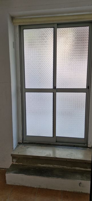 Alugo apartamento t1 na Ramada