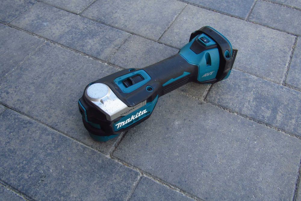 Multitool multi master MAKITA DTM 52 szlifierka 18v