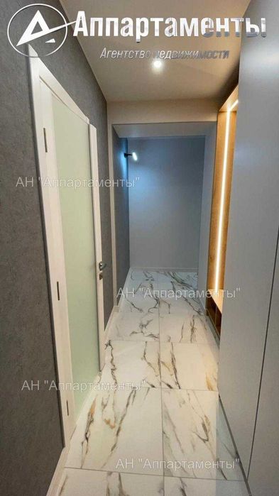 Продам 2к.кв. новострой ЖК Рогатинский, дизайн. ремонт, метро Ц-Рынок