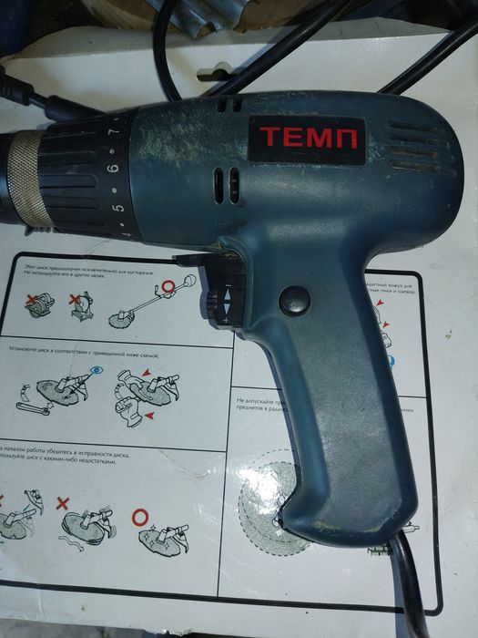 Продам шуруповерт єлектро