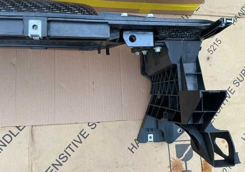 frente de fibra / estrutura frontal Mercedes GLS X167 / GLE W167 -NOVO