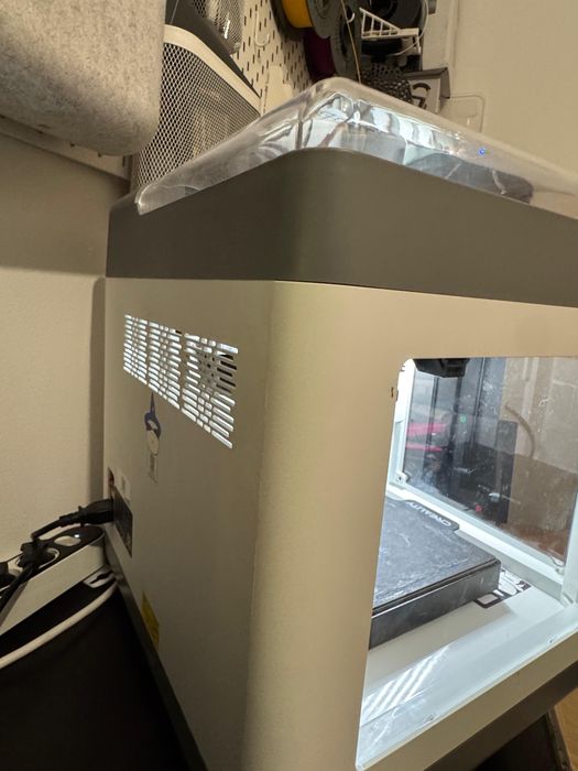 Impressora 3D Creality Sermoon V1 Pro Fechada