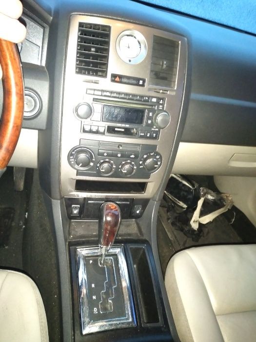 Авторазборка Chrysler C-300 обьем 3.5