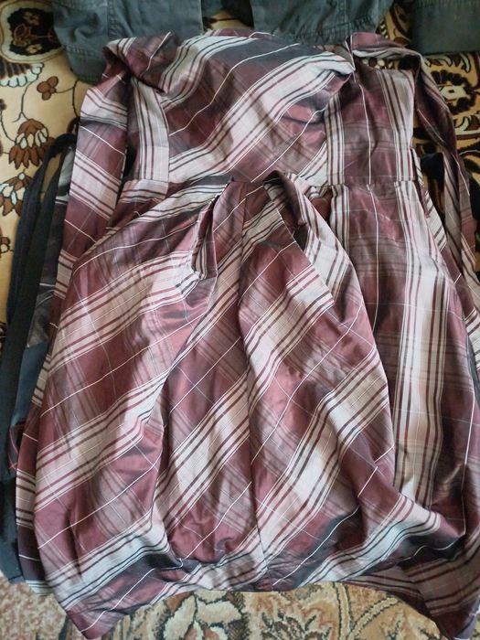 Подарю вещи на худенькую девушку