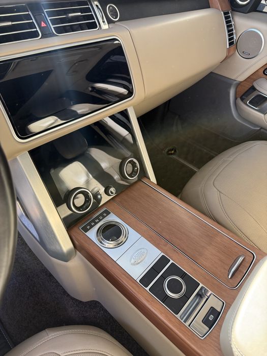 Land Rover Range Rover 2019 VIN SALGS5SE2LA575237 фото оголошення 18 з 24