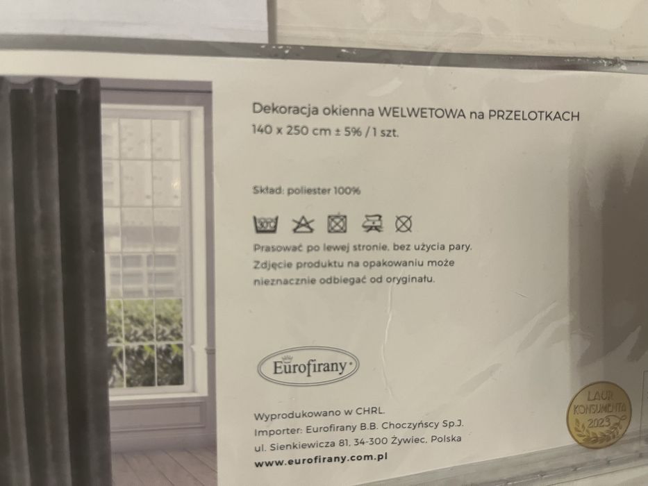 Zasłony na przelotkach