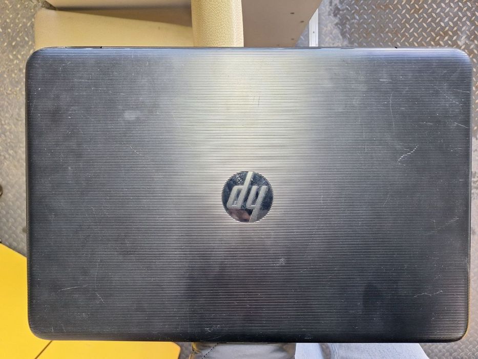 HP Pavilion 17.3 i5-6200U