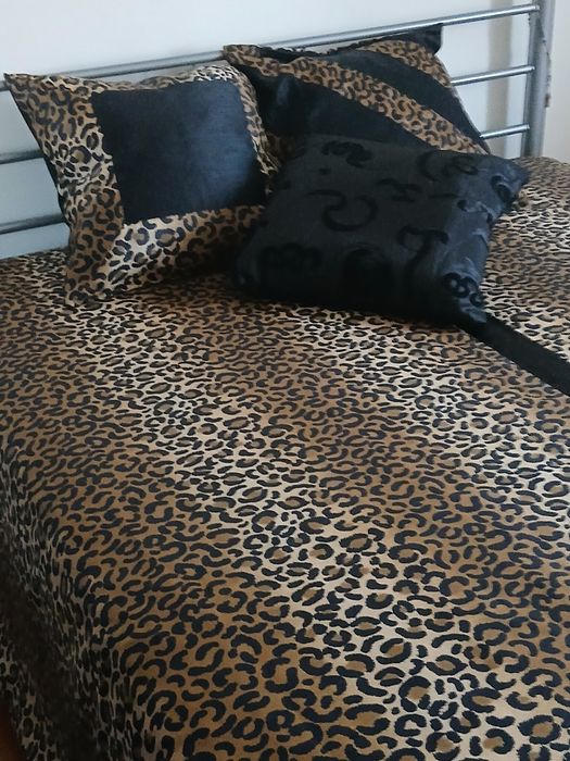 Magnífica colcha para cama grande