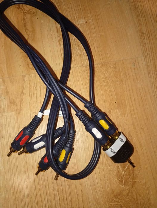 Konsola Nintendo Famicom z procesorem UMC + AV mod