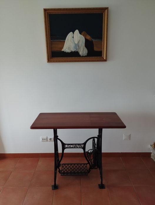 Mesas de costura Singer e Husqvarna