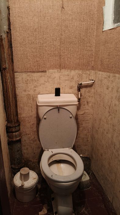 Продаж 3 кімнати в гуртожитку на 44 кварталі