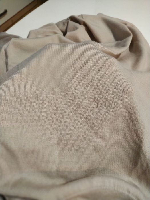 Sweter męski, Reiss beżowy  merino dekolt w serek, M, wełna