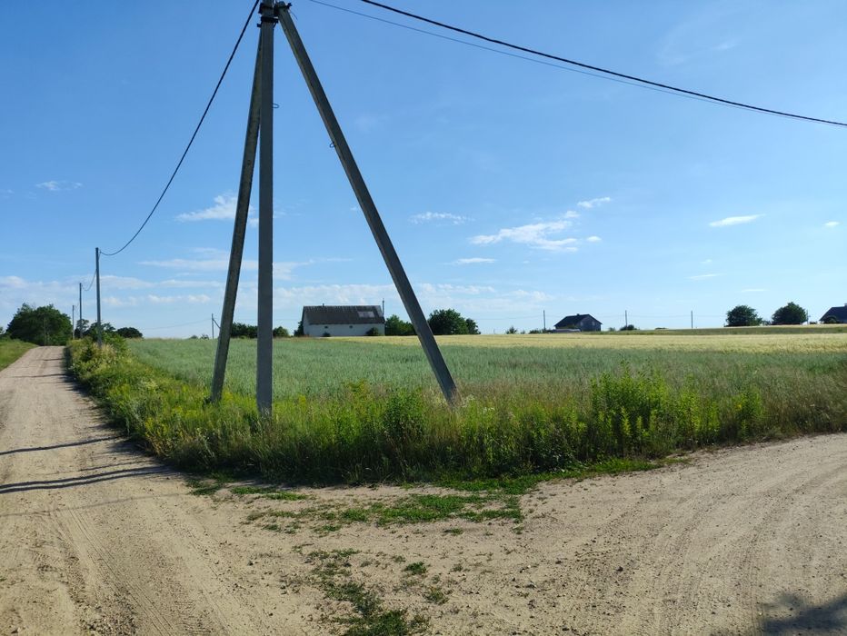 Продам земельну ділянку 10 соток