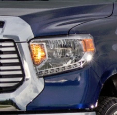 Фара Toyota Tundra